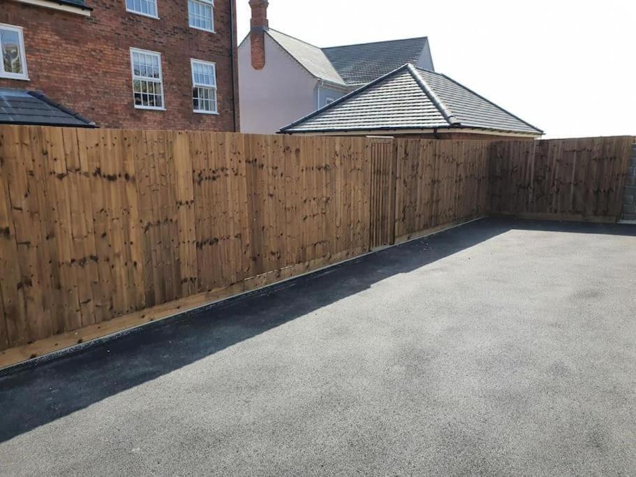 3-Bedroom Luxury Stay With Free Parking Market Harborough Exteriér fotografie